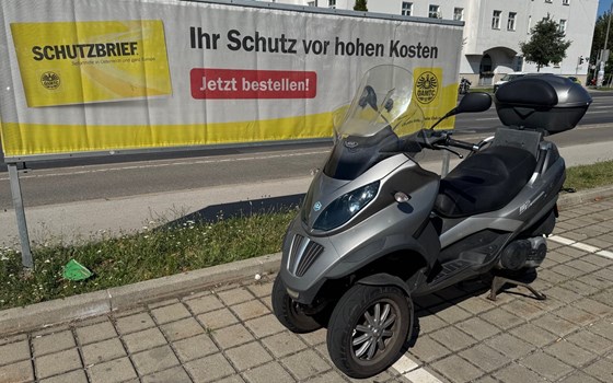 Gebrauchtmotorrad Piaggio MP3 400 - Bild 1