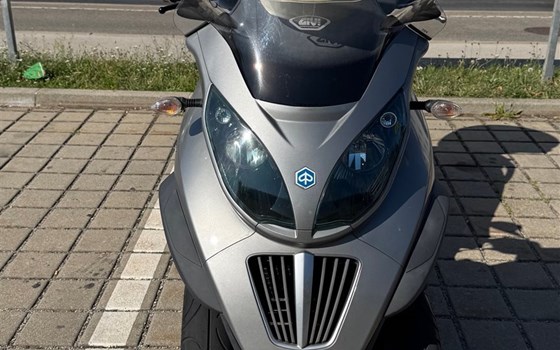 Gebrauchtmotorrad Piaggio MP3 400 - Bild 6