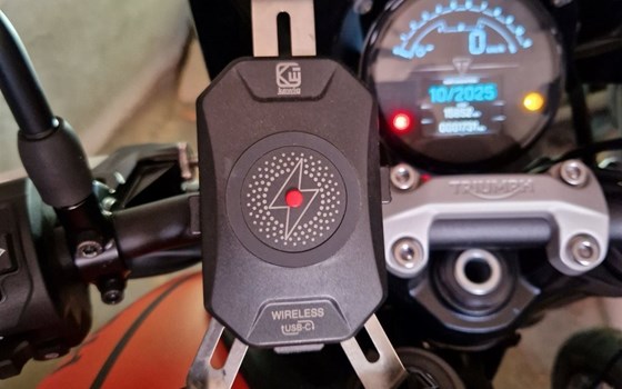 Gebrauchtmotorrad Triumph Trident 660 - Bild 4