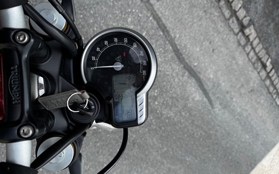 Motorrad Occasion Triumph Speed 400 - Bild 2