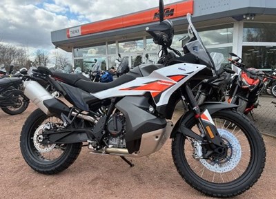 NEUFAHRZEUG KTM 790 Adventure