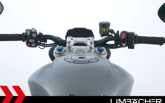 Gebrauchtmotorrad Triumph Speed Triple 1200 RS - Bild 13