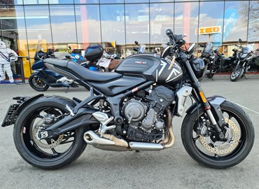 Gebrauchtmotorrad Triumph Trident 660