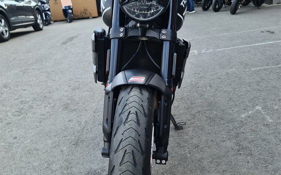 Gebrauchtmotorrad Triumph Trident 660 - Bild 3