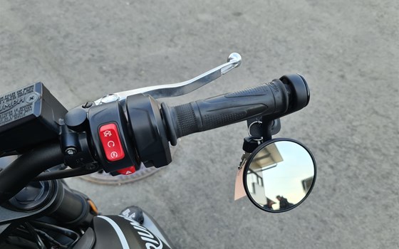 Gebrauchtmotorrad Triumph Trident 660 - Bild 9