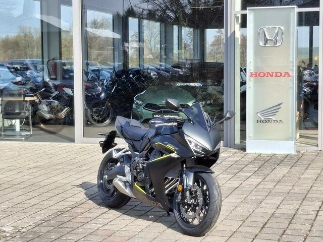 Honda CBR650R E-Clutch