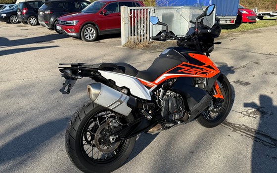 Gebrauchtmotorrad KTM 790 Adventure - Bild 4