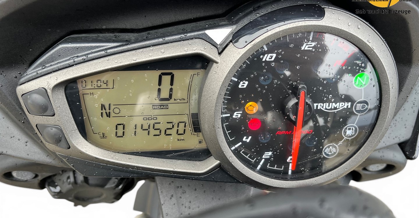 Angebot Triumph Street Triple S