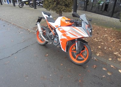 GEBRAUCHTFAHRZEUG KTM RC 125
