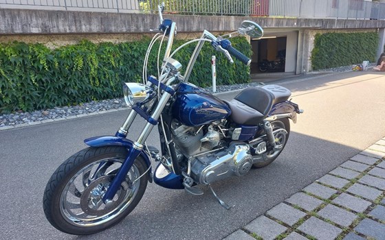 Motorrad Occasion Harley-Davidson Dyna Wide Glide FXDWG - Bild 1