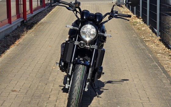 Neufahrzeug Kawasaki Z900 RS Black Ball Edition - Bild 7