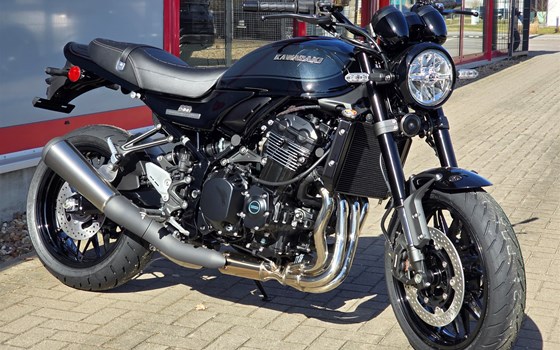 Neufahrzeug Kawasaki Z900 RS Black Ball Edition - Bild 1