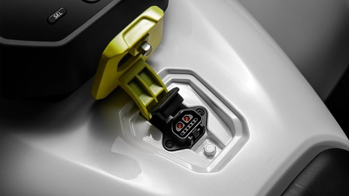 CFMOTO CFORCE EV110 (Polar White / Lime Green) - Bild 5