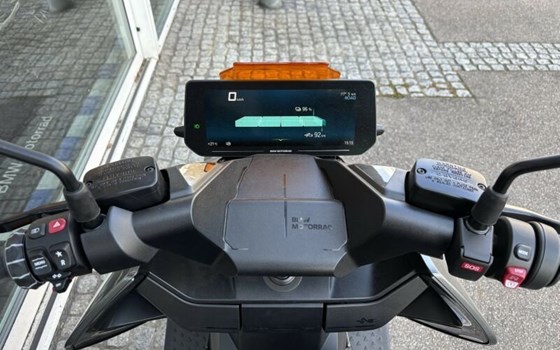 Gebrauchtmotorrad BMW CE 04 - Bild 1