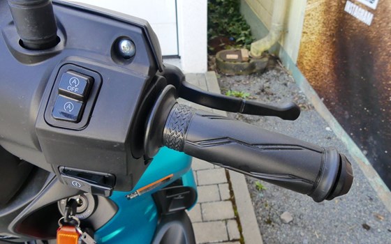 Gebrauchtmotorrad Yamaha RayZR - Bild 11