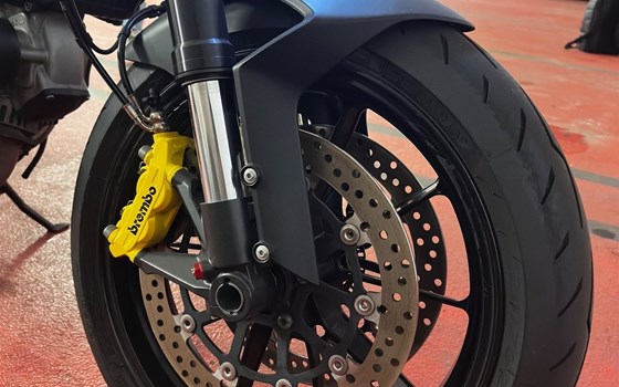 Gebrauchtmotorrad Ducati Monster 1100 Evo - Bild 6