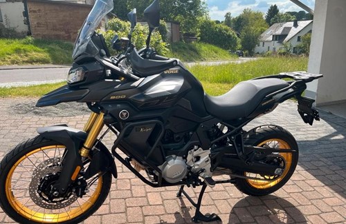 Neumotorrad Voge DS900X