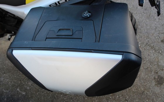 Gebrauchtmotorrad Husqvarna Norden 901 - Bild 11