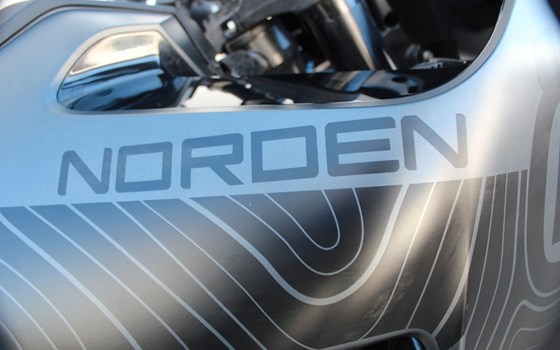 Gebrauchtmotorrad Husqvarna Norden 901 - Bild 15