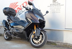 Yamaha TMAX Tech MAX