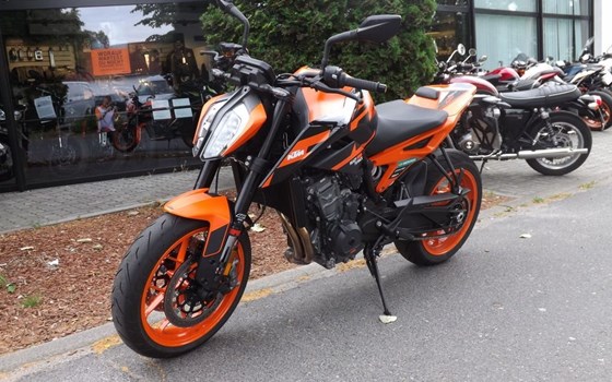 Neufahrzeug KTM 890 Duke GP - Bild 6