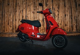 Neumotorrad Vespa GTS 125