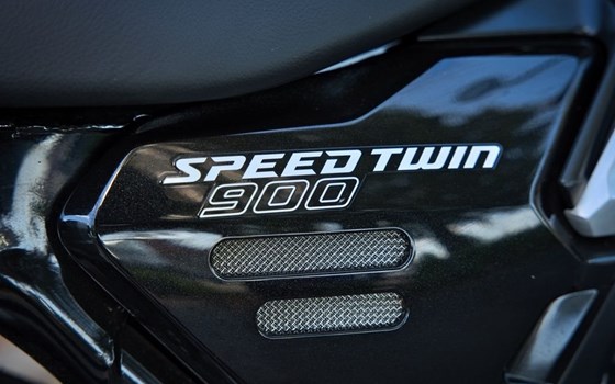 Gebrauchtmotorrad Triumph Speed Twin 900 - Bild 7