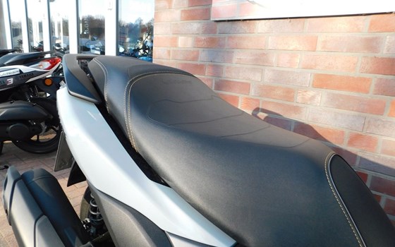 Gebrauchtmotorrad Yamaha NMAX 125 Tech MAX - Bild 17