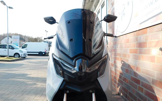 Gebrauchtmotorrad Yamaha NMAX 125 Tech MAX - Bild 6