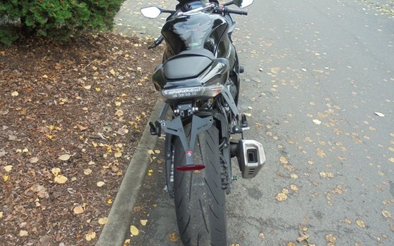 Gebrauchtmotorrad Kawasaki Ninja ZX-10R - Bild 2