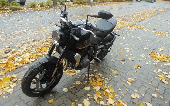 Gebrauchtmotorrad Triumph Trident 660 - Bild 6