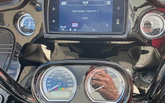 Gebrauchtmotorrad Harley-Davidson CVO Road Glide Limited FLTRKSE - Bild 9