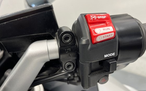 Gebrauchtmotorrad Yamaha FJR 1300 - Bild 8