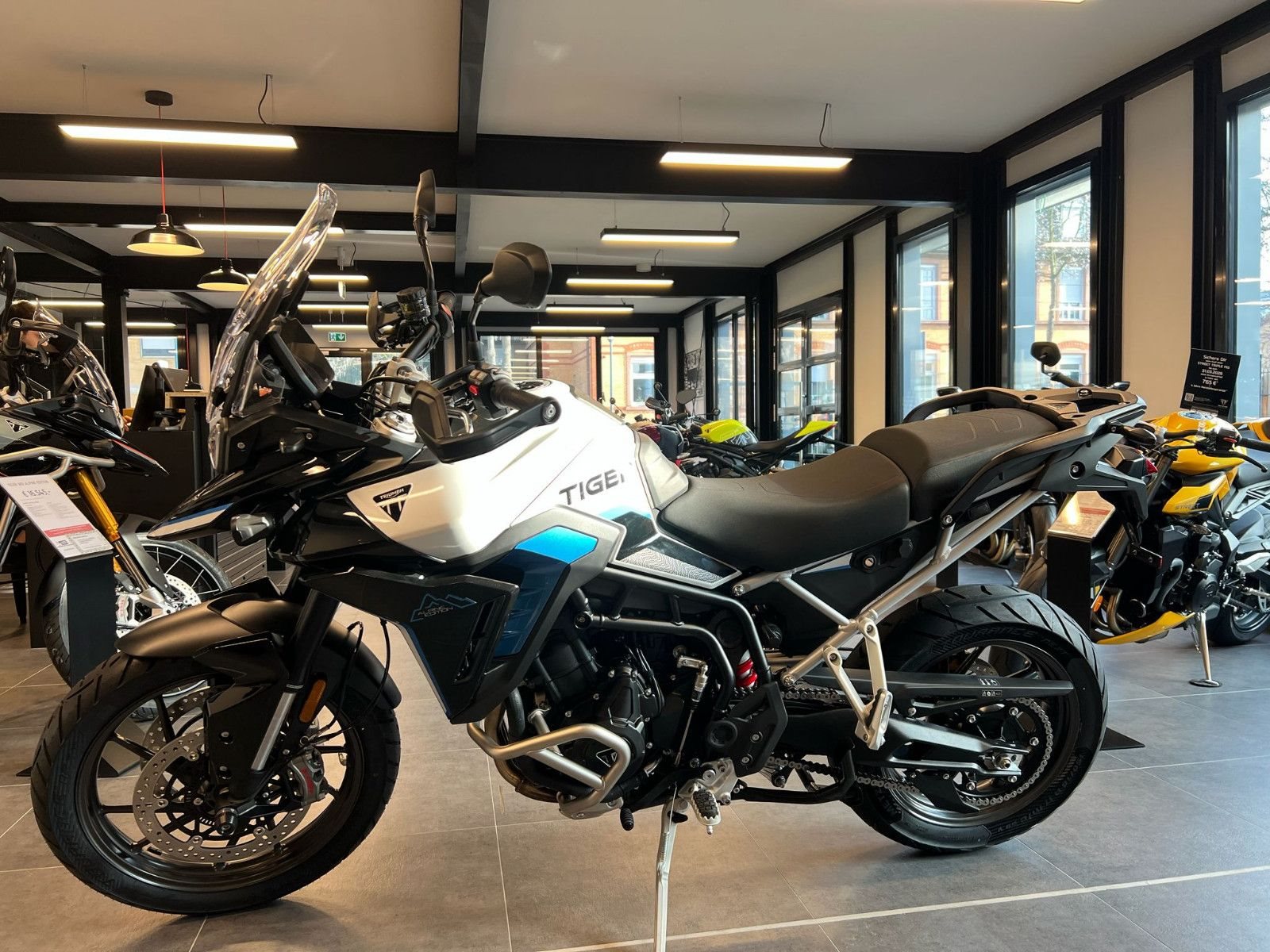 Triumph Tiger 900 Alpine Edition