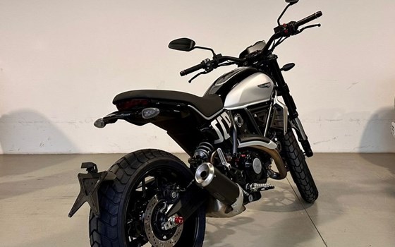 Gebrauchtmotorrad Ducati Scrambler Icon - Bild 3