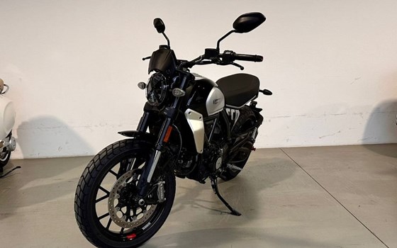 Gebrauchtmotorrad Ducati Scrambler Icon - Bild 6
