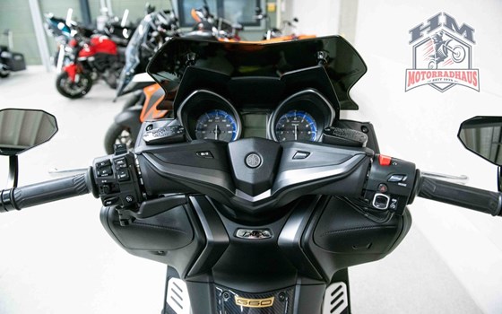 Gebrauchtmotorrad Yamaha TMAX 560 - Bild 9