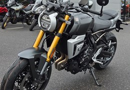 Neumotorrad Suzuki GSX-8T