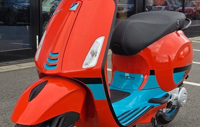 Vespa Primavera 50 Color Vibe