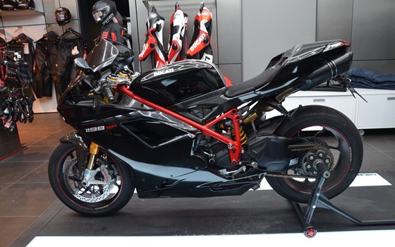 Gebrauchtmotorrad Ducati 1198 SP - Bild 1