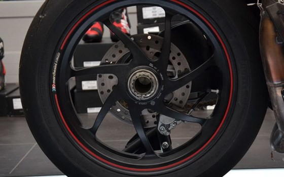 Gebrauchtmotorrad Ducati 1198 SP - Bild 11