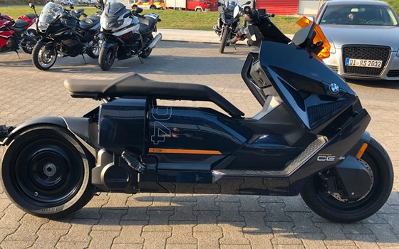Gebrauchtmotorrad BMW CE 04 - Bild 10