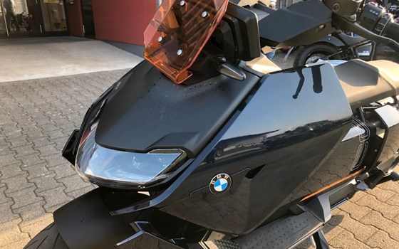 Gebrauchtmotorrad BMW CE 04 - Bild 9