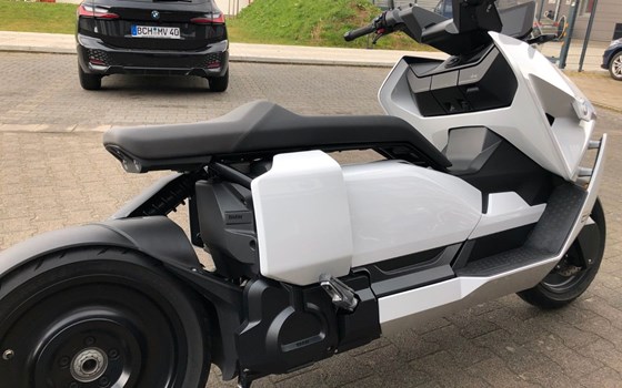 Gebrauchtmotorrad BMW CE 04 - Bild 11