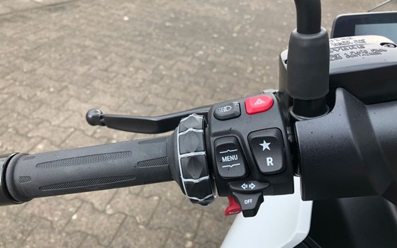 Gebrauchtmotorrad BMW CE 04 - Bild 20