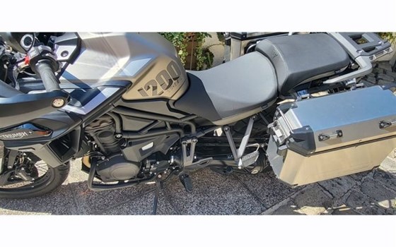 Gebrauchtmotorrad Triumph Tiger 1200 Desert Edition - Bild 2