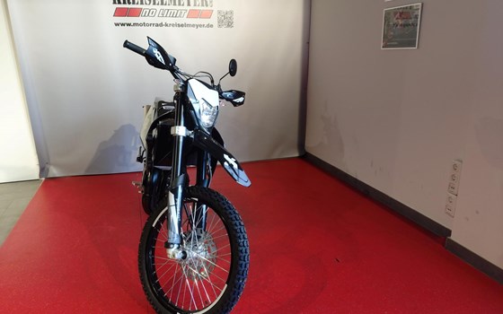 Neufahrzeug Peugeot XP6 Enduro R - Bild 2