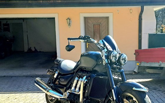 Gebrauchtmotorrad Triumph Rocket III Roadster - Bild 1