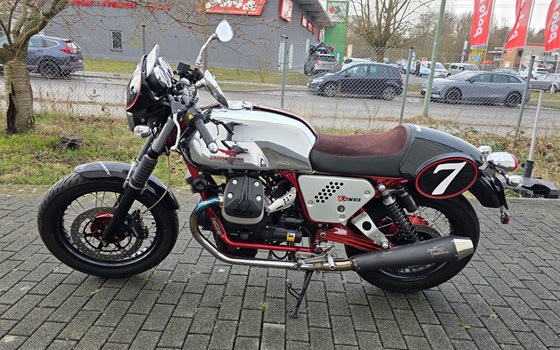 Gebrauchtmotorrad Moto Guzzi V7 Racer - Bild 4