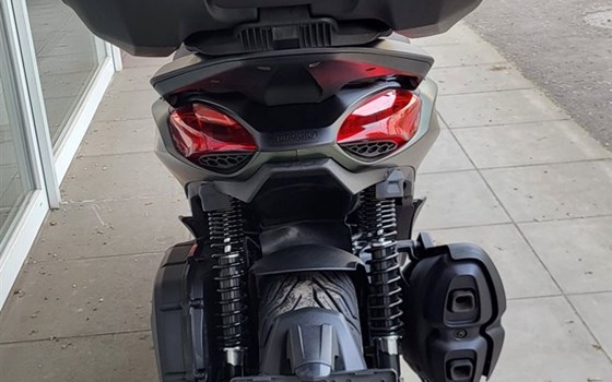 Neufahrzeug Piaggio Beverly 400 S - Bild 6